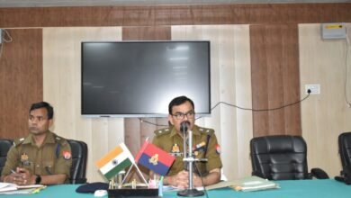 Photo of कानून व्यवस्था के साथ खिलवाड़ करने वालों को कदापि ना बख़्शा जाए– अपराध गोष्ठी में बोले पुलिस कप्तान