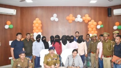 Photo of यूपी बोर्ड परीक्षा में नकल कराने वाले गिरोह में प्राचार्य, प्रबंधक समेत 13 मुन्ना भाई पुलिस के हत्थे चढ़े