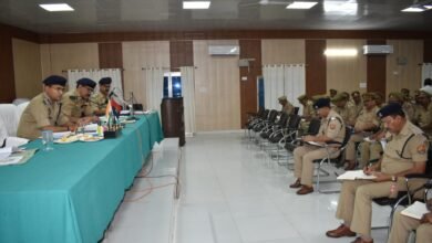 Photo of डीआईजी वाराणसी ने गोष्ठी कर भौगोलिक एवं अपराधिक स्थिति की ली जानकारी
