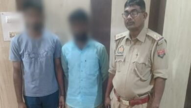 Photo of थाना कासिमाबाद पुलिस टीम ने महिलाओं/बालिकाओं पर अभद्र टिप्पणी करने वाले 2अभियुक्त को किया गिरफ्तार ।