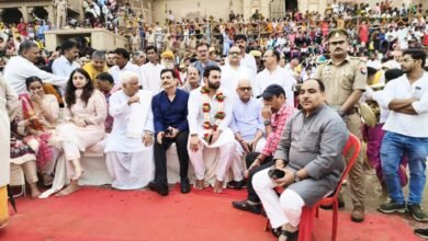 Photo of विश्वप्रसिद्ध नाग नथैया में शामिल हुए अजय राय*।