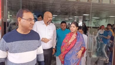 Photo of *यूपी राज्य महिला आयोग की उपाध्यक्ष श्रीमती चारू चौधरी ने किया, जिला महिला अस्पताल काऔचक निरीक्षण**
