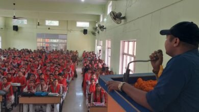 Photo of *अपराध निरोधक समिति के तत्वावधान मे शहीद स्मारक गवर्नमेंट डिग्री कॉलेज मोहम्मदाबाद में साइबर सुरक्षा एवं यातायात जागरूकता पर कार्यक्रम आयोजित**