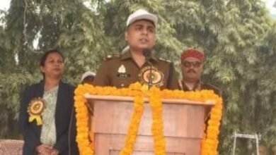 Photo of *केंद्रीय विद्यालय गाजीपुर का वार्षिक खेलकूद दिवस का हुआ शुभारंभ, बोले एसपी- मोबाइल की दुनिया से दूर रहे बच्चे*