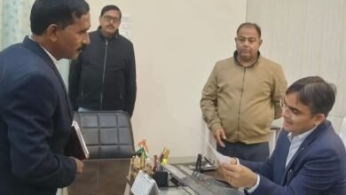 Photo of शिकायतों का प्राथमिकता के आधार पर हो शीघ्र निस्तारण-जिलाधिकारी*