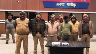 Photo of थाना जमानिया व एएनटीएफ पुलिस की संयुक्त टीम ने 425 ग्राम नाजायज हिरोईन ( जिसकी अंतर्राष्ट्रीय कीमत लगभग 85 लाख रु0) व 01 अदद एन्ड्राईड मोबाईल के साथ 01 नफर अभियुक्त को किया गिरफ्तार।*