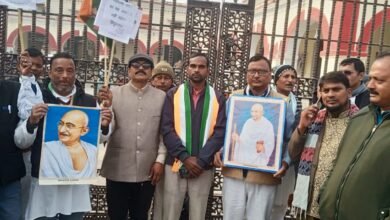 Photo of मनरेगा का नाम बदलने को लेकर भड़के कांग्रेसजनो ने जिलाधिकारी को राष्ट्रपति को संबोधित ज्ञापन सौंपा*,