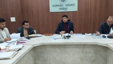 Photo of *चकबंदी विभाग के कार्यों की जिलाधिकारी ने की गहन समीक्षा ,लंबित मुकदमों को 3 महीने के अंदर निस्तारित करने का दिया आदेश**