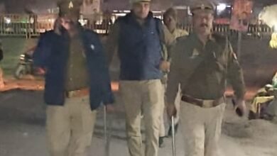 Photo of *कानून व्यवस्था बनाए रखने एवं अपराध नियंत्रण हेतु जनपद के समस्त प्रभारी निरीक्षकों /थाना अध्यक्ष अपने क्षेत्रों मेंद्वारा पैदल मार्च**