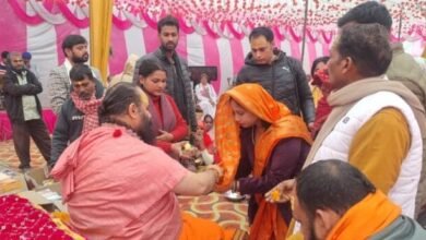 Photo of *पूजन अर्चन से मिलती है आंतरिक सकारात्मक ऊर्जा* ___*महामंडलेश्वर भवानी नंदन यति जी*