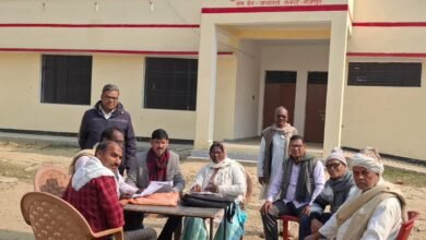 Photo of प्रमोद वर्मा के नेतृत्व में निर्वाचन नामावली के तहत विशेष गहन पुर्ननिरीक्षण हेतु बीएलओ द्वारा प्राथमिक पाठशाला पर विशेष कैंप का आयोजन*