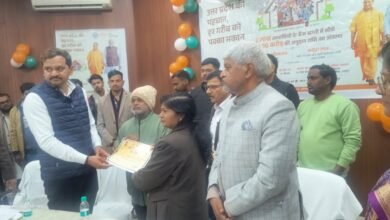 Photo of *प्रधानमंत्री शहरी आवास योजना 2.0 के गाज़ीपुर 2119 लाभार्थियों के खाते में प्रथम अनुदान किस्त  ₹100000 का अंतरण किया , विशाल सिंह चंचल संगीता बलवंत ,सरला अग्रवाल एवं भाजपा अध्यक्ष ओम प्रकाश राय ने**