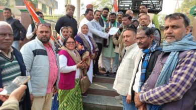 Photo of *अहिल्याबाई होलकर की मूर्ति व मणिकर्णिका घाट तोड़फोड़ के खिलाफ कांग्रेस का तीखा विरोध, सरकार पर इतिहास मिटाने का आरोप**