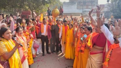 Photo of विश्व हिन्दू महासंघ द्वारा श्रीराम मंदिर वर्षगांठ पर भव्य शोभायात्रा व भंडारा।*
