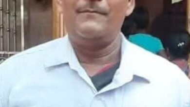 Photo of राष्ट्रीय स्वयंसेवक संघ के देवकली के खंड संचालक गुरु चरण की छत से गिरकर मौत*।