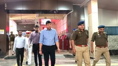 Photo of होली व ईद पर्व सकुशल संपन्न कराने हेतु डीएम एसपी सहित अन्य प्रशासनिक अधिकारियों किया पैदल मार्च*