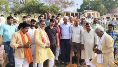 Photo of राजस्थान के पूर्व राज्यपाल कलराज मिश्र के सगे भतीजे 50वर्षीय धर्मेंद्र मिश्रा का निधन सैदपुर पक्का घाट पर हुई अन्त्येष्टि भाजपा जिला अध्यक्ष सहित उपस्थित सैकड़ों ने दी भावभीनी श्रद्धांजलि*।