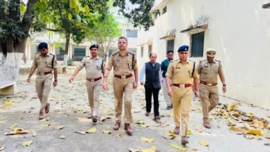 Photo of उप निरीक्षक सीधी भर्ती परीक्षा का औचक निरीक्षण किया, पुलिस उपमहानिरीक्षक वाराणसी परिक्षेत्र वैभव कृष्ण ने*