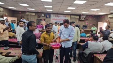 Photo of गाजीपुर प्रेस क्लब मे पत्रकारों संग एमएलसी ने खेला फूलों की वाली होली, होली मिलन समारोह एवं परिचय पत्र वितरण समारोह संपन्न*