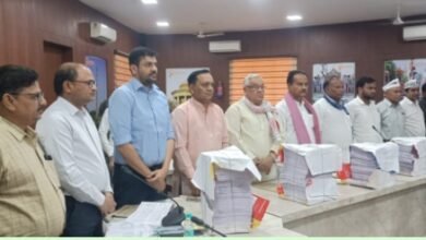 Photo of *गाजीपुर में अन्तिम प्रकाशित निर्वाचक नामावली में 2630012 का नाम प्रकाशीत*