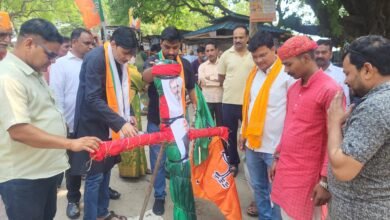 Photo of *महिला मोर्चा मंडल अध्यक्ष मृदुला पांडेके नेतृत्व में विपक्ष के नारी शक्ति वंदन बिल के विरोध में आक्रोश रैली