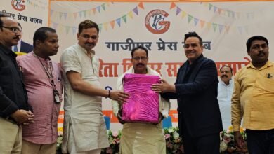 Photo of गाजीपुर प्रेस क्लब ने पत्रकारिता शिखर सम्मान से भारत एक्सप्रेस के सीएमडी उपेंद्र राय को किया सम्मानित*