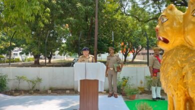 Photo of “विश्व तंबाकू निषेध दिवस” पर गाज़ीपुर पुलिस की विशेष मुहिम:*   *पुलिस लाइन गाजीपुर में पुलिसकर्मियों ने ली तंबाकू मुक्ति की शपथ ।