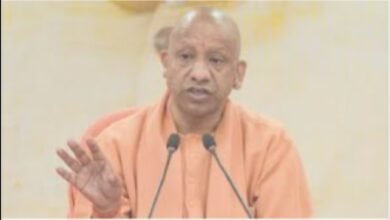 Photo of *ऊर्जा मंत्री एके शर्मा द्वारा चेयरमैन पर लगाए आरोप के बाद सीएम योगी करेंगे विद्युत विभाग की समीक्षा बैठक*