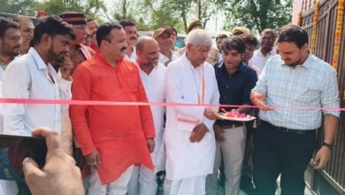 Photo of नपं दिलदारनगर के 1.65 करोड़ के कान्हा गौशाला का डीएम ने किया उद्घाटन