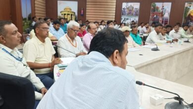 Photo of मोहर्रम का त्योहार सकुशल संपन्न कराया जाने जिलाधिकारी की अध्यक्षता में पीस कमेटी की बैठक संपन्न*
