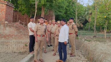 Photo of *आगामी मुहर्रम पर्व के दृष्टिगत पुलिस अधीक्षक गाजीपुर ने थाना मरदह क्षेत्र अंतर्गत मिश्रित आबादी वाले स्थानों का भ्रमण, ताजिया रखने वाले स्थानों और पारंपरिक जुलूस मार्गों का निरीक्षण किया*