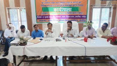 Photo of मुख्य विकास अधिकारी आलोक प्रसाद की अध्यक्षता में राष्ट्रीय ग्रामीण आजीविका मिशन योजना अंतर्गत स्वयं सहायता समूह की कार्यशाला विकासखंड जमानिया एवं करंडा में संपन्न