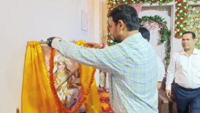 Photo of शीर्षक निपुण संकल्प कार्यशाला का जलसा गार्डन में हुआ भव्य आयोजन* *जिलाधिकारी अनुपम* *शुक्ला ने शिक्षा में नैतिक *मूल्यों, स्मार्ट क्लास के प्रभावी प्रयोग व नियमित* *मूल्यांकन पर दिया बल