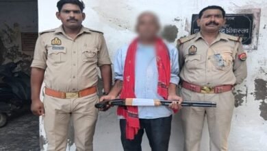 Photo of लाइसेंसी बंदूक के साथ 49 वर्षीय आरोपी गिरफ्तार*