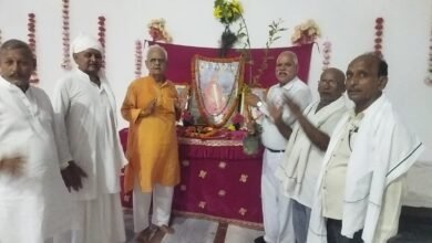 Photo of *गुरु सेवा मानव को ऊंचाइयों तक ले जाती है चाहे सेवा छोटी ही हो ===महात्मा दयावती बाईजी *श्री हंस योग आश्रम में गुरु पूर्णिमा महोत्सव धूमधाम से संपन्न, हजारों शिष्यो श्रद्धालुओं ने किया का गुरु का दर्शन पूजन