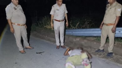 Photo of थाना गहमर पुलिस टीम द्वारा मुठभेड़ के दौरान अन्तर्जनपदीय शातिर लुटेरा/हिस्ट्रीशीटर बदमाश साथीसहित घायल /गिरफ्तार । कब्जे से नगदी, जेवरात सोने के , मोबाईल फोन, 01 अदद मोटरसाईकिल ,02 अदद तमन्चा व कारतूस बरामद**