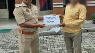 Photo of *थाना जमानियां साइबर सेल जनपद गाजीपुर के प्रयास से शिकायतकर्ता अखिलेश सिंह यादव के साथ यूपीआई द्वारा फ्राड की गयी 40000/- रुपये की धनराशि वापस कराई गई।