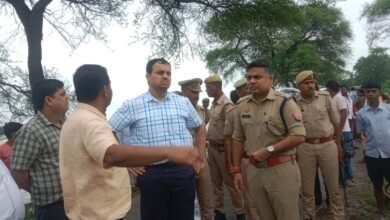 Photo of जिलाधिकारी एवं पुलिस अधीक्षक ने बाढ़ प्रभावित क्षेत्रों का किया निरीक्षण*