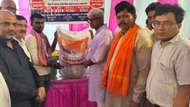 Photo of महबलपुर व मकसूदानपाह गांव में बाढ़ प्रभावित परिवारों को 356 राहत किट का वितरण* 