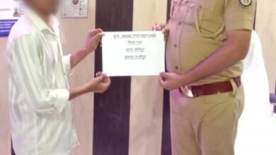 Photo of थाना जंगीपुर के साइबर हेल्प डेस्क टीम ने यूपीआई द्वारा फ्राड की गयी 30000.00/- रुपये की धनराशि वापस कराई ।*