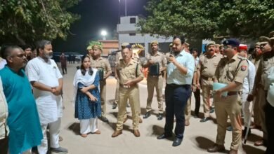 Photo of डीएम ने नगरवासियों से शांति और सौहार्द बनाए रखने की अपील, अराजक तत्वों को सख्त चेतावनी