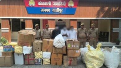 Photo of *बिना भंडारन लाइसेंस के,साढ़े चार लाख के पटाखों के साथ तीन गिरफ्तार*